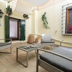 https://apartments-san-marco-square-with-terrace.hotelinveneto.com